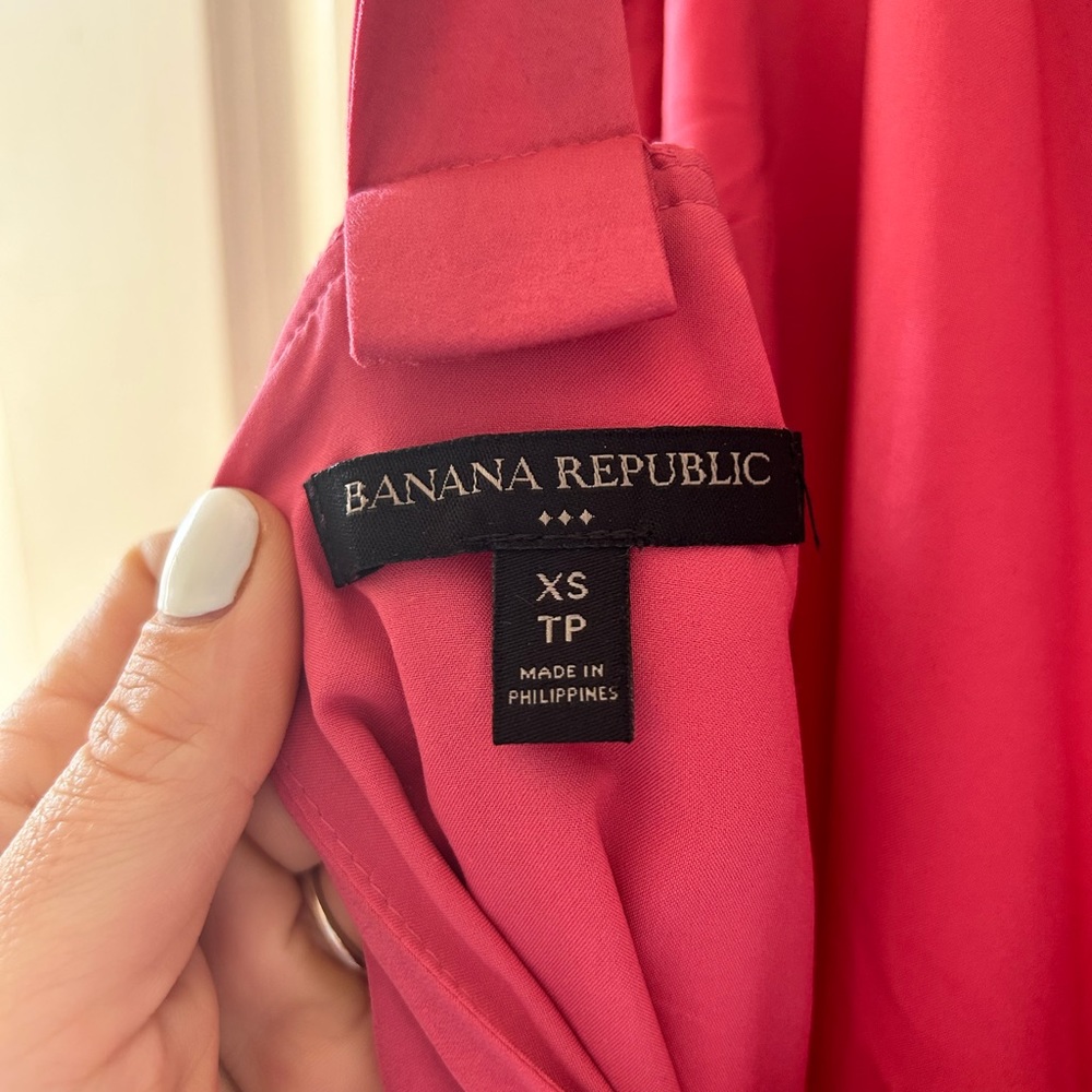 Tie-back pink Banana Republic flowy dress